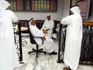 أكدت هيئة السوق المالية السعودية في تقرير حديث أمس، حرصها على رفع درجة الإفصاح والشفافية في إعلانات الشركات المدرجة في السوق المالية، مما يساعد المستثمرين والمتداولين على اتخاذ قراراتهم الاستثمارية وفق معلومات صحيحة ووافية