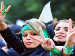 تصف النقوش المسمارية المدونة على الاسطونة كيف قام كورش بغزو مدينة بابل