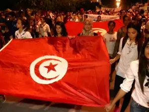 تونس تتجه نحو اجراء انتخابات بلدية 
