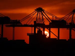 Global trade is expected to recover in 2017 as the factors that drove the slowdown have gone into reverse. (Pixabay)