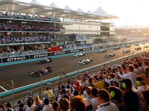 The Abu Dhabi F1 Grand Prix will kick off on 27 Nov 2015. (Discover Grand Prix)