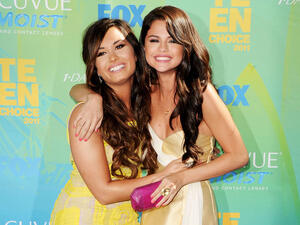 ديمي لوفاتو وسيلينا غوميز