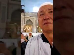  رافضين أن يولوا ظهورهم لها وظلوا يودعوها بالدموع والدعوات والرجوع للخلف