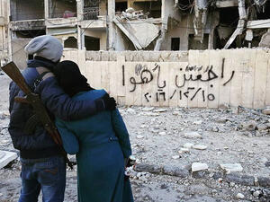 الحب والثورة وجهان لحلم واحد.. الحرية
