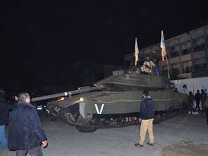 "القسام" تكشف عن اول دباباتها في غزة