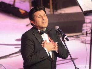 Egyptian singer Hani Shaker will take to the Cairo Opera House stage in 2016. (Facebook)