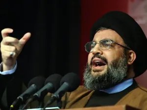 أثار القانون نزاعا غير مسبوق بين حزب الله أقوى جماعة في لبنان ومصرف لبنان