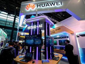 تواجه مينغ في الولايات المتحدة عقوبة السجن لمدة يمكن أن تصل إلى ثلاثين عاما