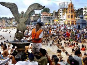 27 قتيلا في تدافع خلال مهرجان هندوسي في الهند