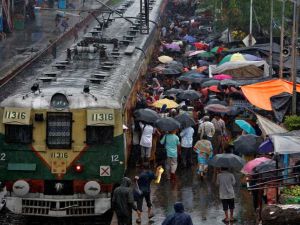 أضرار بشرية ومادية كبيرة إثر خروج قطار عن سكّته في الكاميرون
