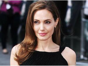 أنجلينا جولي