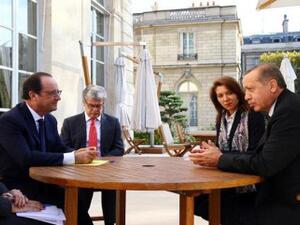 هولاند واردوغان يدعوان الى استئناف المفاوضات حول سوريا
