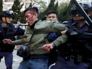 توجيه اتهامات إلى 38 شخصا بسبب أعمال شغب في هونغ كونغ