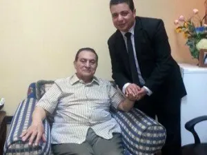 حسني مبارك بعد زيادة مفرطة في وزنه 