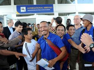 One of the hostage of Somali pirates reacts as he arrives at the Jomo Kenyatta International Airport in Nairobi on October 23, 2016 after being freed with other hostages. (AFP/Stringer)