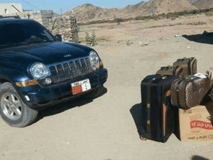 السيارة الدبلوماسية التي حملت المهربات 