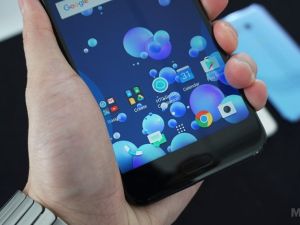 HTC has officially announced the HTC U11. (Mashable)