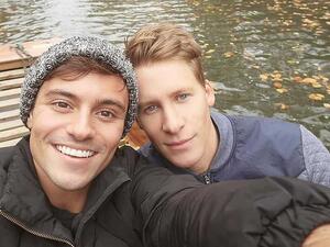 داستن لانس وزوجه توم دالي