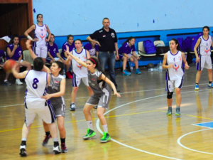 A basketball game in Syria on Sunday. (photo:@LinaArabii)
