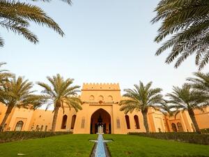 Tilal Liwa Hotel is a destination for the adventurous with its array of desert activities and tours, and its de-stressing leisure facilities for a staycation that relaxes and re-energizes.