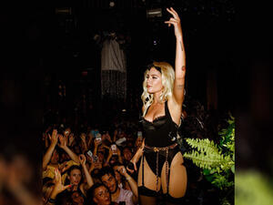 Halsey has been keeping herself busy since breaking-up with her boyfriend (Source: iamhalsey / Instagram )