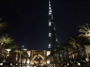 ظلام في شوارع الإمارات دعما لساعة الأرض
