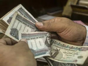 Egypt has been struggling to boost its foreign currency reserves in the political and economic turmoil following the January 2011 uprising that toppled former president Hosni Mubarak. (AFP/ Khaled Desouki)