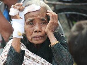 الحكم بإعدام رجل دين على صلة بتفجيرات كنائس إندونيسيا
