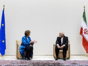 اشتون وظريف/أ.ف.ب