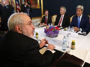 ويخشى الغرب من أن أنشطة طهران النووية ربما تهدف إلى تطوير قدرة على صنع سلاح نووي