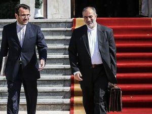 اعتقال جاسوس في مكتب حسام الدين آشنا، المستشار الإعلامي والثقافي للرئيس روحاني