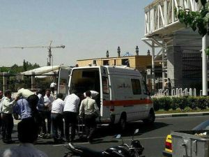 انتحاري يفجر نفسه في  ضريح زعيم الثورة الإيرانية آية الله الخميني