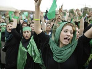 "عدونا النظام وليست أميركا"
