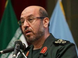 وزير الدفاع الايراني الجنرال حسين دهقان