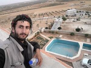 مقاتل كردي نشر صورا لـ"قصر البغدادي" في منبج