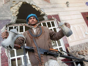 ثقوب في مضيف القبائل