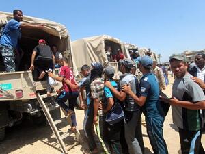 ارشيف/ عراقيون شيعة يتطوعون في قوات الحشد الشعبي