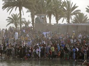 اغلاق جسر بزيبز الحيوي أمام النازحين الفارين من مدينة الرمادي صوب العاصمة بغداد 