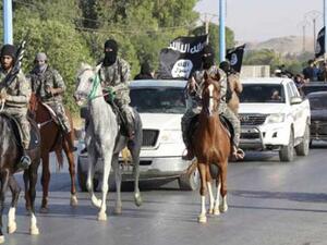 مقاتلون من تنظيم الدولة الاسلامية "داعش"