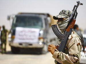 مقاتل من الحشد الشعبي 