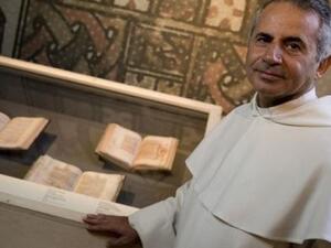  الراهب العراقي من كنيسة الآباء الدومينيكان في باريس،  نجيب ميكائيل