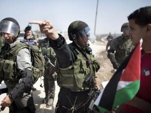 جنود اسرائيليون يفرقون تظاهرة لفلسطينيين في النبي صالح

