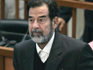 أسقط نظام “صدام حسين” الذي حكم العراق لـ35 عاما باجتياح عسكري أميركي عام 2003