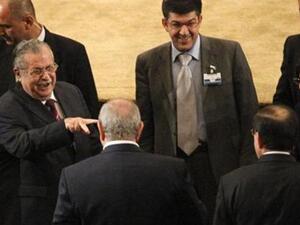 جلال طالباني (يسار) خلال جلسة مجلس النواب