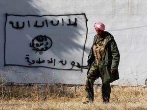 مقاتل من البشمركة داخل سنجار
