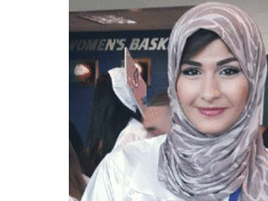  شابة مسلمة إنها تعرضت لهجوم وإساءة من قبل 3 رجال في مترو الأنفاق 