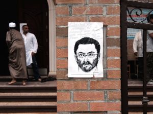 اتهام رجل في نيويورك بقتل إمام مسجد ومساعده
