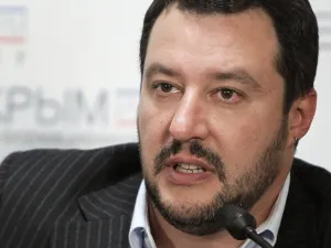 وزير الداخلية الإيطالي ماتيو سالفيني