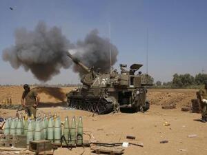 قالت مصادر محلية ان صاروخا اطلق من غزة سقط في منطقة مفتوحة 