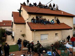 رفضا للهدم في الضفة الغربية المحتلة